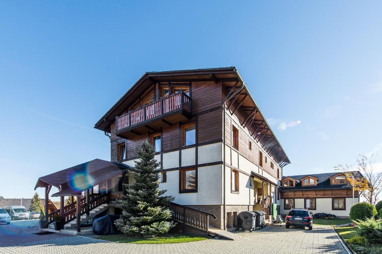 Hotel Euforia Nova Lesna Luaran gambar