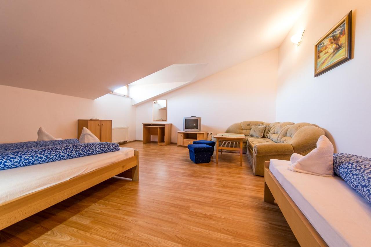 Hotel Euforia Nova Lesna Luaran gambar